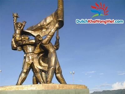 Du Lịch Tây Bắc: Hòa Bình – Sơn La – Điện Biên – Lai Châu – Lào Cai