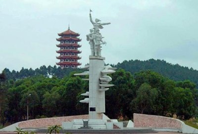Tượng đài Ngã ba Đồng Lộc