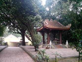 Về Thiên Cầm thăm lại đền thờ Nguyễn Thị Bích Châu