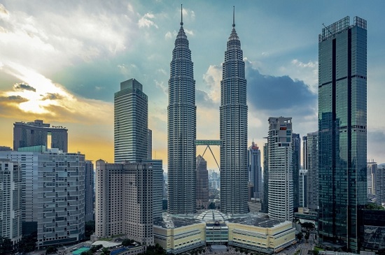 Tháp đôi Petronas Malaysia là một trong 5 tòa cao nhất thế giới