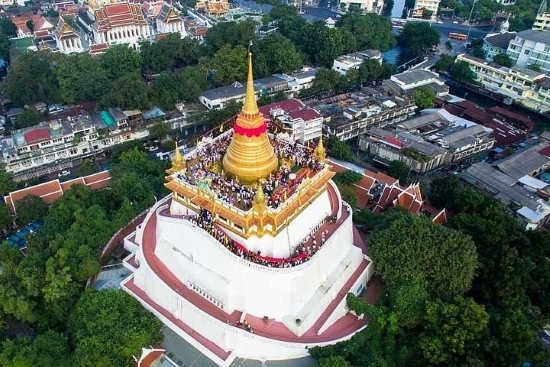 Wat Saket thu hút rất nhiều khách du lịch