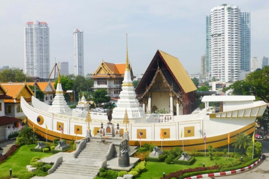 Wat Yannawa - Chùa Thuyền với lối kiến trúc độc đáo