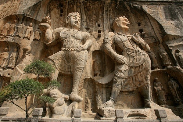 Hang đá Long Môn - Di sản văn hóa thế giới