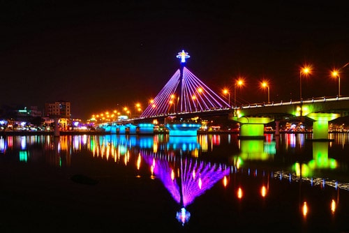 Cầu quay sông Hàn - Biểu tượng du lịch Đà Nẵng