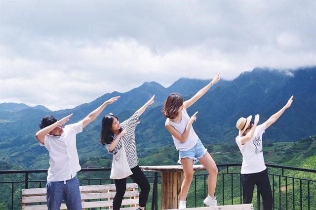 Du Lịch Sapa vào mùa hè để ngắm nhìn bức tranh tuyệt mỹ từ thiên nhiên Du Lịch Sapa vào mùa hè để ngắm nhìn bức tranh tuyệt mỹ từ thiên nhiên