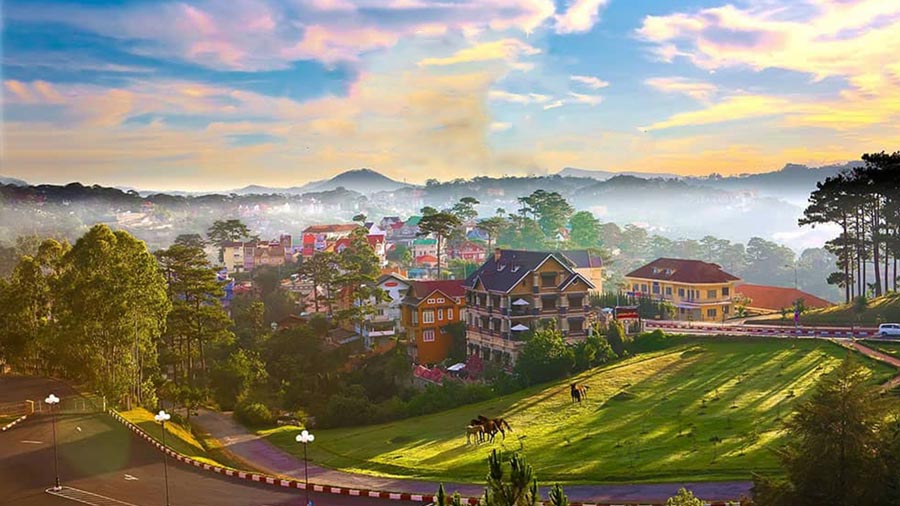 Đà Lạt - Thành phố du lịch mộng mơ, thanh bình