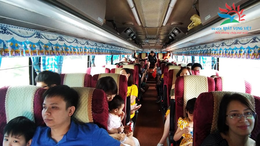 Đoàn khách của du lịch Khát Vọng Việt khởi hành đi Trà Cổ Móng Cái