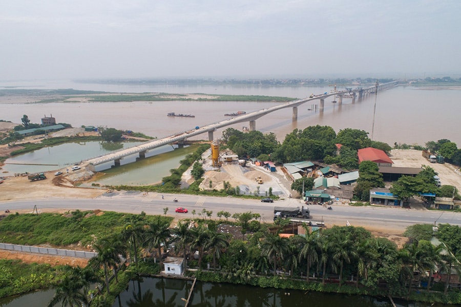 Toàn cảnh cầu Việt Trì - Phú Thọ
