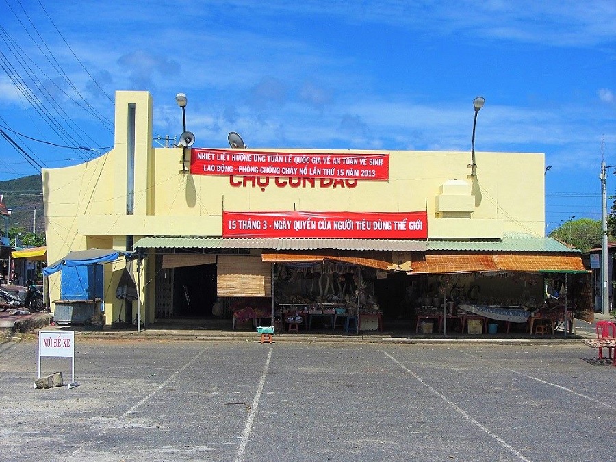 Chợ Côn Đảo