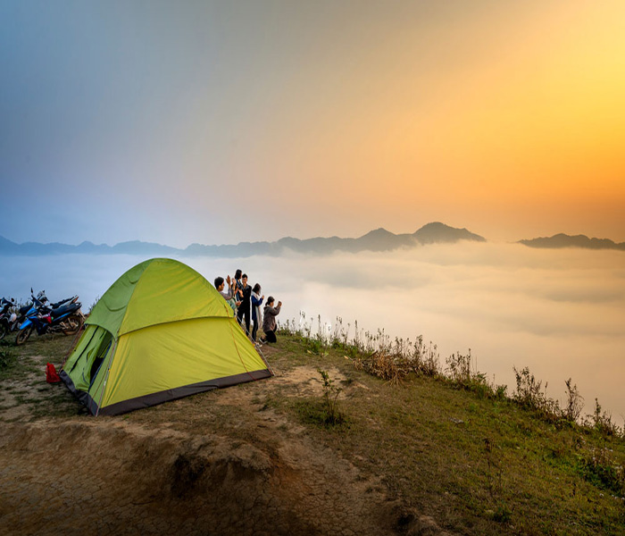 Thời điểm cắm trại lý tưởng nhất tại Tà Xùa là vào mùa săn mây