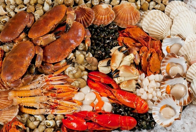 Thưởng thức những món ăn ngon chế biến từ hải sản tươi sống ở Côn Đảo