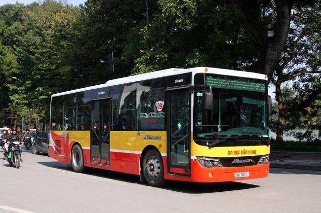 Có rất nhiều tuyến xe bus đi đến khu du lịch Đồng Mô