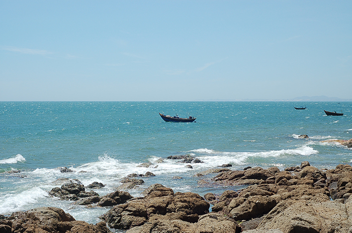 Bãi biển Đồng Châu là một bãi biển hoang sơ tuyệt đẹp mà bạn không nên bỏ qua