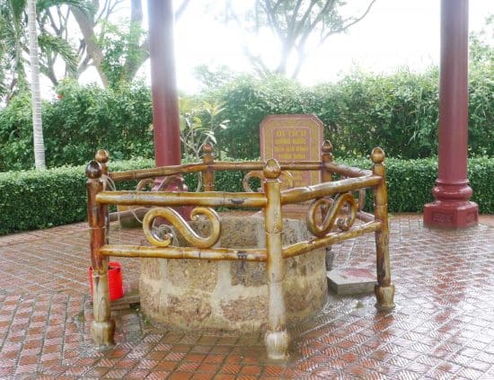 Giếng nước cổ tại nhà vua Quang Trung
