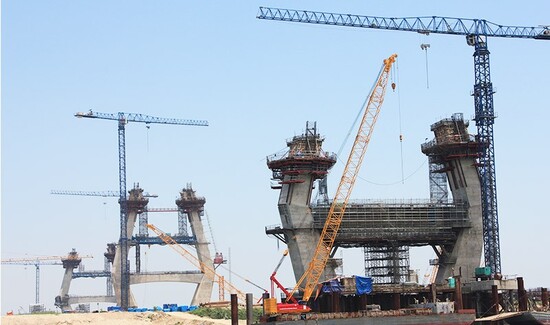 Quá trình xây dựng cầu Nhật Tân mất đến hơn 6 năm mới hoàn thành