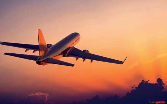 Khách du lịch ở miền Nam thường chọn máy bay để du lịch Hạ Long