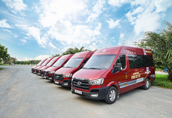 Phúc Xuyên limousine là đơn vị đi đầu trong lĩnh vực cung cấp xe khách, xe du lịch từ Hà Nội - Hạ Long.