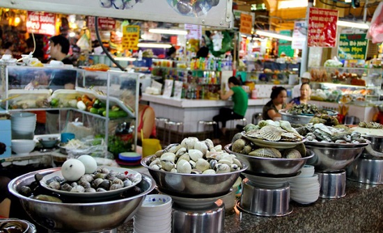 Thiên đường ẩm thực chợ Bến Thành về đêm