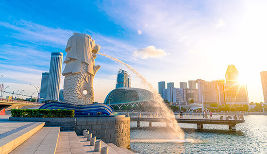 Công viên sư tử biển Merlion Park chính là nơi mang biểu tượng của đất nước Singapore. Cũng là nơi thu hút khách du lịch từ khắp mọi nơi trên thế giới đến đây.