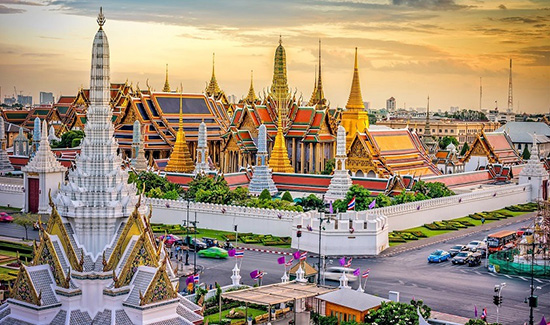 Hoàng cung Thái Lan là điểm du lịch nổi tiếng bậc nhất Bangkok.
