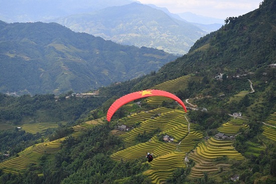 Nhảy dù Hoàng Su Phì