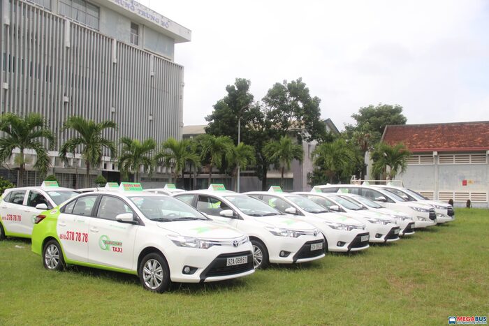 Ở Quảng Ninh có nhiều hãng taxi để du khách lựa chọn