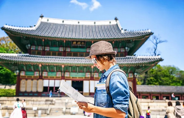 Du lịch Hàn Quốc dịp Tết Nguyên Đán nên đi theo dạng tự túc hay mua tour?