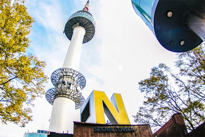 Tháp N Seoul Tower biểu tượng tình yêu và sự lãng mạn của Seoul