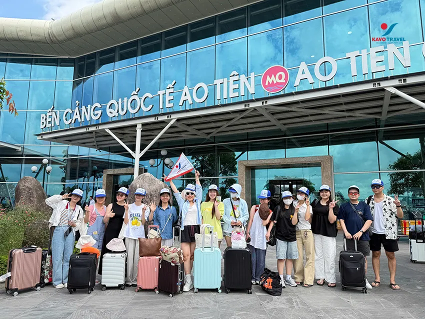 Đoàn du khách Trung tâm tiếng Nhật Moji du lịch Cô Tô 3n2đ do Kavo Travel tổ chức
